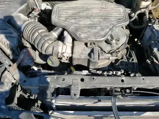 ✅ 2017 Cadillac XT5 Premium Luxury FWD • VIN: 1GYKNCRS8HZ319082 • Лот: 85400215. Опубликован ранее на Copart с пробегом 79 136 миль. Бесплатный доступ к архиву аукционных продаж из США и подробный отчёт об истории автомобиля на DreamBid. Изображение 13.