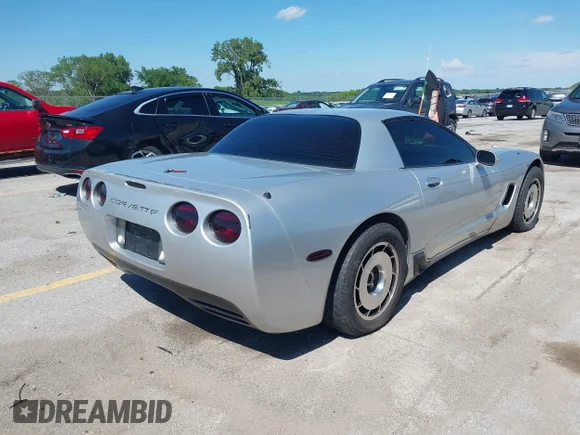 ✅ 2002 Chevrolet Corvette Z06 • VIN: 1G1YY12S825108137 • Лот: 45316859. Опубликован ранее на IAAI с пробегом 78 444 миль. Бесплатный доступ к архиву аукционных продаж из США и подробный отчёт об истории автомобиля на DreamBid. Изображение 4.