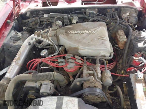 ✅ 1986 Ford Thunderbird Fila • VIN: 1FABP46F5GH209209 • Lot: 44956868. Wystawiony na IAAI z przebiegiem 176 390 mil. Bezpłatny archiwum sprzedaży aukcyjnych z USA i szczegółowy raport historii pojazdu na DreamBid. Zdjęcie 10.