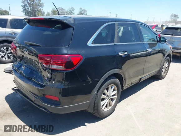 ✅ 2019 Kia Sorento L • VIN: 5XYPG4A37KG593489 • Лот: 45557970. Опубліковано раніше на IAAI з пробігом 75 332 миль. Безкоштовний доступ до архіву аукціонних продажів зі США та докладний звіт про історію автомобіля на DreamBid. Зображення 4.