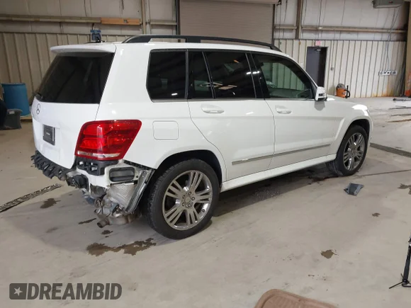 ✅ 2015 Mercedes-Benz GLK 350 • VIN: WDCGG5HB1FG343973 • Lot: 44611491. Wystawiony na IAAI z przebiegiem 95 200 mil. Bezpłatny archiwum sprzedaży aukcyjnych z USA i szczegółowy raport historii pojazdu na DreamBid. Zdjęcie 4.