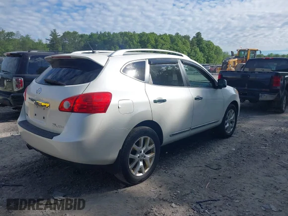 ✅ 2011 Nissan Rogue SV • VIN: JN8AS5MV7BW289951 • Lot: 45220104. Wystawiony na IAAI z przebiegiem 199 586 mil. Bezpłatny archiwum sprzedaży aukcyjnych z USA i szczegółowy raport historii pojazdu na DreamBid. Zdjęcie 4.