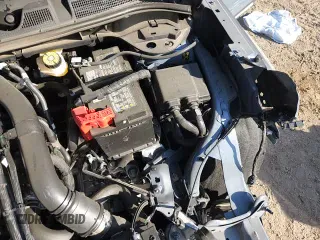 ✅ 2025 Lincoln Corsair Premiere • VIN: 5LMCJ1CA0SUL05958 • Lot: 92107175. Listed on Copart with 6,206 mi. Free auction sales archive from the USA and detailed vehicle history report at DreamBid. Image 17.