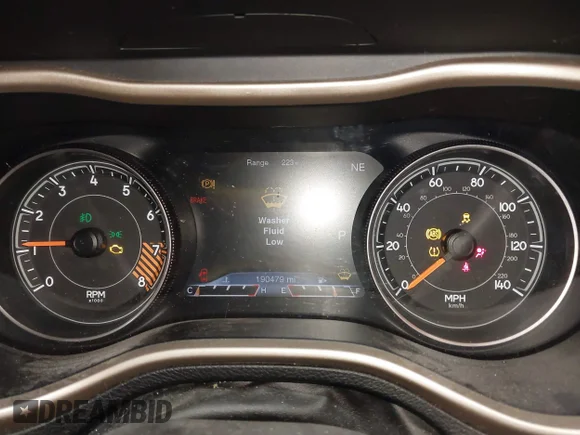 ✅ 2015 Jeep Cherokee Limited • VIN: 1C4PJLDS9FW532510 • Лот: 44726999. Опубліковано раніше на IAAI з пробігом 190 479 миль. Безкоштовний доступ до архіву аукціонних продажів зі США та докладний звіт про історію автомобіля на DreamBid. Зображення 7.