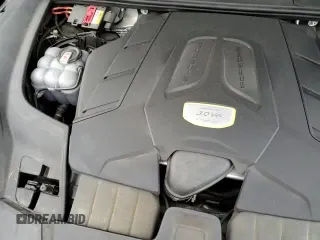 ✅ 2021 Porsche Cayenne E-Hybrid • VIN: WP1AE2AYXMDA25040 • Lot: 47036355. Wystawiony na Copart z przebiegiem 63 165 mil. Bezpłatny archiwum sprzedaży aukcyjnych z USA i szczegółowy raport historii pojazdu na DreamBid. Zdjęcie 17.