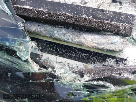 ✅ 2022 Toyota Camry SE • VIN: 4T1G11BK2NU067968 • Lot: 43385642. Wystawiony na IAAI z przebiegiem Nie podano. Bezpłatny archiwum sprzedaży aukcyjnych z USA i szczegółowy raport historii pojazdu na DreamBid. Zdjęcie 9.