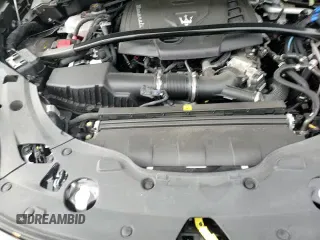 ✅ 2023 Maserati Grecale Modena • VIN: ZN682AVM8P7429370 • Lot: 85005385. Listed on Copart with 12,279 mi. Free auction sales archive from the USA and detailed vehicle history report at DreamBid. Image 15.