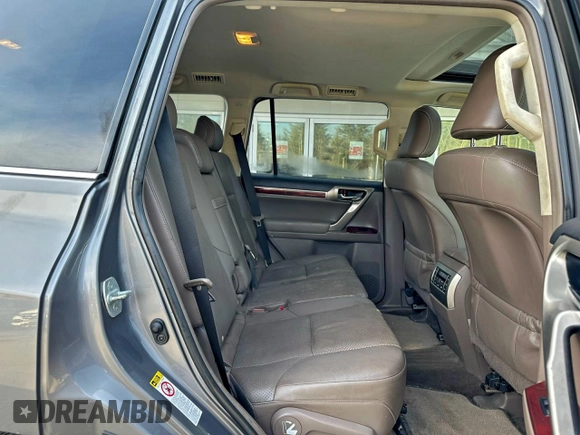 ✅ 2013 Lexus GX 460 • VIN: JTJBM7FX9D5063985 • Lot: 73480705. Wystawiony na Copart z przebiegiem 138 897 mil. Bezpłatny archiwum sprzedaży aukcyjnych z USA i szczegółowy raport historii pojazdu na DreamBid. Zdjęcie 6.