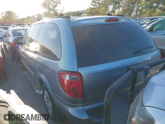 ✅ 2005 Dodge Caravan SE • VIN: 2D4GP24RX5R142161 • Лот: 43472753. Опубліковано раніше на IAAI з пробігом 70 628 миль. Безкоштовний доступ до архіву аукціонних продажів зі США та докладний звіт про історію автомобіля на DreamBid. Зображення 3.