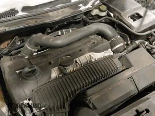 ✅ 2005 Volvo V50 • VIN: YV1MJ682852096117 • Лот: 41532856. Опубликован ранее на IAAI с пробегом 122 262 миль. Бесплатный доступ к архиву аукционных продаж из США и подробный отчёт об истории автомобиля на DreamBid. Изображение 14.