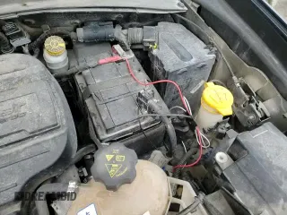 ✅ 2017 Jeep Renegade Sport • VIN: ZACCJAAH2HPE99944 • Лот: 56147425. Опубликован ранее на Copart с пробегом 111 747 миль. Бесплатный доступ к архиву аукционных продаж из США и подробный отчёт об истории автомобиля на DreamBid. Изображение 14.