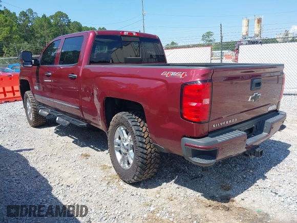 ✅ 2015 Chevrolet Silverado 2500HD High Country • VIN: 1GC1KXE89FF574690 • Lot: 42666254. Wystawiony na IAAI z przebiegiem 171 389 mil. Bezpłatny archiwum sprzedaży aukcyjnych z USA i szczegółowy raport historii pojazdu na DreamBid. Zdjęcie 3.