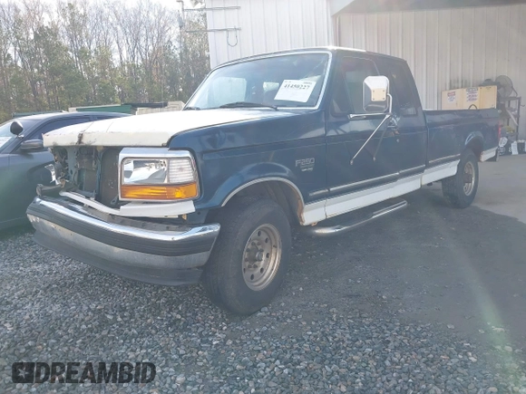 ✅ 1997 Ford F-250 • VIN: 1FTHX25F4VEC76814 • Lot: 41450227. Wystawiony na IAAI z przebiegiem 254 940 mil. Bezpłatny archiwum sprzedaży aukcyjnych z USA i szczegółowy raport historii pojazdu na DreamBid. Zdjęcie 2.