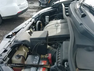 ✅ 2018 Toyota Sienna XLE • VIN: 5TDDZ3DC9JS190621 • Lot: 41777729. Listed on IAAI with 96,089 mi. Free auction sales archive from the USA and detailed vehicle history report at DreamBid. Image 19.