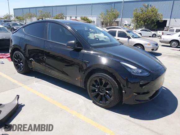 ✅ 2021 Tesla Model Y Long Range • VIN: 5YJYGDEE7MF076557 • Лот: 45483270. Опубликован ранее на IAAI с пробегом 104 684 миль. Бесплатный доступ к архиву аукционных продаж из США и подробный отчёт об истории автомобиля на DreamBid. Изображение 1.