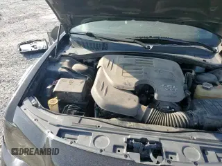 ✅ 2018 Chrysler 300 S • VIN: 2C3CCAGG7JH321192 • Lot: 81861865. Listed on Copart with 126,654 mi. Free auction sales archive from the USA and detailed vehicle history report at DreamBid. Image 14.