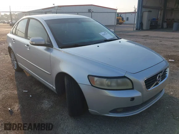 ✅ 2011 Volvo S40 • VIN: YV1672MS6B2547210 • Lot: 42995239. Listed on IAAI with 177,457 mi. Free auction sales archive from the USA and detailed vehicle history report at DreamBid. Image 1.