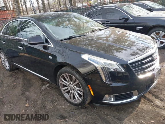 ✅ 2019 Cadillac XTS Luxury • VIN: 2G61M5S39K9106178 • Lot: 44090208. Wystawiony na IAAI z przebiegiem 140 045 mil. Bezpłatny archiwum sprzedaży aukcyjnych z USA i szczegółowy raport historii pojazdu na DreamBid. Zdjęcie 1.
