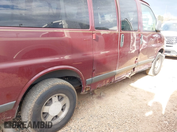 ✅ 2000 Chevrolet Express • VIN: 1GNFG15R2Y1104182 • Lot: 41722803. Wystawiony na IAAI z przebiegiem 266 488 mil. Bezpłatny archiwum sprzedaży aukcyjnych z USA i szczegółowy raport historii pojazdu na DreamBid. Zdjęcie 6.