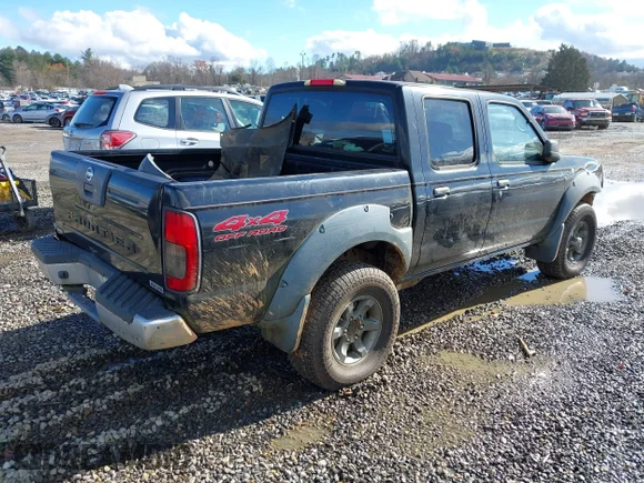 ✅ 2002 Nissan Frontier XE • VIN: 1N6ED27Y22C360239 • Lot: 40894182. Wystawiony na IAAI z przebiegiem Nie podano. Bezpłatny archiwum sprzedaży aukcyjnych z USA i szczegółowy raport historii pojazdu na DreamBid. Zdjęcie 4.