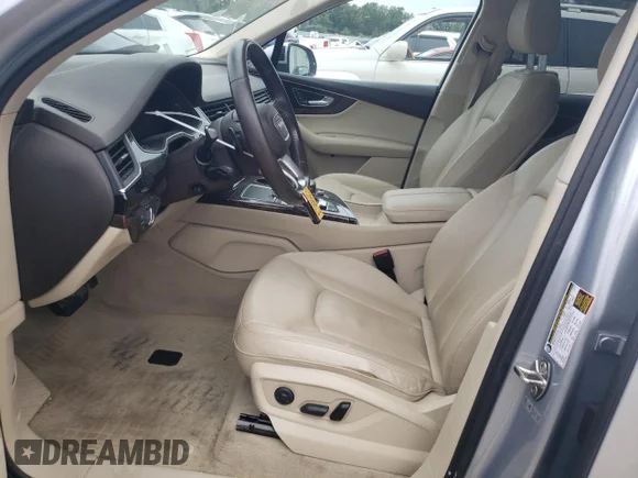 ✅ 2018 Audi Q7 Premium Plus • VIN: WA1LAAF70JD030785 • Lot: 83977164. Wystawiony na Copart z przebiegiem 81 513 mil. Bezpłatny archiwum sprzedaży aukcyjnych z USA i szczegółowy raport historii pojazdu na DreamBid. Zdjęcie 7.