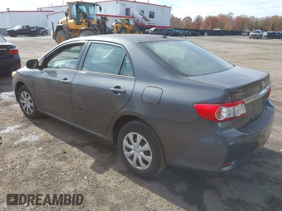 ✅ 2011 Toyota Corolla S • VIN: 2T1BU4EEXBC647989 • Lot: 43605835. Wystawiony na IAAI z przebiegiem 249 845 mil. Bezpłatny archiwum sprzedaży aukcyjnych z USA i szczegółowy raport historii pojazdu na DreamBid. Zdjęcie 3.