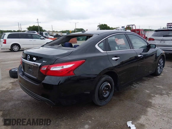 ✅ 2017 Nissan Altima SR • VIN: 1N4AL3APXHC243582 • Лот: 45072529. Опубликован ранее на IAAI с пробегом 116 363 миль. Бесплатный доступ к архиву аукционных продаж из США и подробный отчёт об истории автомобиля на DreamBid. Изображение 4.