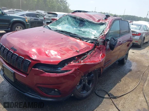 ✅ 2020 Jeep Cherokee Latitude Plus • VIN: 1C4PJMLB2LD629241 • Lot: 42835410. Wystawiony na IAAI z przebiegiem 43 851 mil. Bezpłatny archiwum sprzedaży aukcyjnych z USA i szczegółowy raport historii pojazdu na DreamBid. Zdjęcie 2.