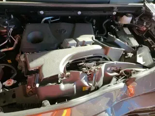 ✅ 2025 Toyota RAV4 XLE Premium • VIN: 2T3C1RFV9SW409064 • Lot: 82638645. Wystawiony na Copart z przebiegiem 4 829 mil. Bezpłatny archiwum sprzedaży aukcyjnych z USA i szczegółowy raport historii pojazdu na DreamBid. Zdjęcie 16.