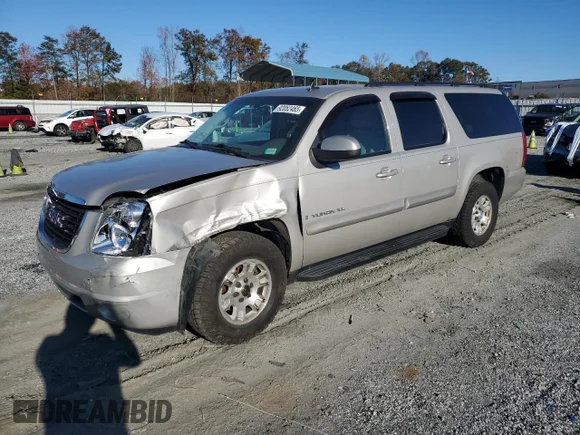 ✅ 2008 GMC Yukon XL SLE 3SA • VIN: 1GKFC16088R219394 • Lot: 92052465. Wystawiony na Copart z przebiegiem 176 816 mil. Bezpłatny archiwum sprzedaży aukcyjnych z USA i szczegółowy raport historii pojazdu na DreamBid. Zdjęcie 1.