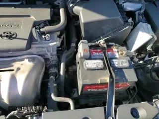 ✅ 2017 Toyota RAV4 LE • VIN: 2T3BFREVXHW627411 • Lot: 86641015. Wystawiony na Copart z przebiegiem 64 010 mil. Bezpłatny archiwum sprzedaży aukcyjnych z USA i szczegółowy raport historii pojazdu na DreamBid. Zdjęcie 15.