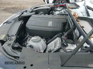 ✅ 2024 Audi Q5 Premium • VIN: WA1ABAFY8R2092133 • Lot: 42727361. Listed on IAAI with 9,638 mi. Free auction sales archive from the USA and detailed vehicle history report at DreamBid. Image 19.