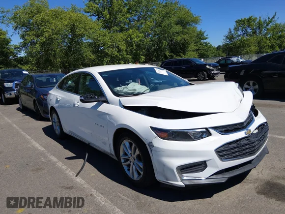 ✅ 2018 Chevrolet Malibu LT • VIN: 1G1ZD5ST5JF148975 • Lot: 45322812. Wystawiony na IAAI z przebiegiem 135 619 mil. Bezpłatny archiwum sprzedaży aukcyjnych z USA i szczegółowy raport historii pojazdu na DreamBid. Zdjęcie 1.