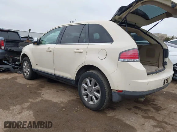✅ 2007 Lincoln MKX • VIN: 2LMDU68C57BJ17122 • Lot: 41706762. Wystawiony na IAAI z przebiegiem 170 982 mil. Bezpłatny archiwum sprzedaży aukcyjnych z USA i szczegółowy raport historii pojazdu na DreamBid. Zdjęcie 3.