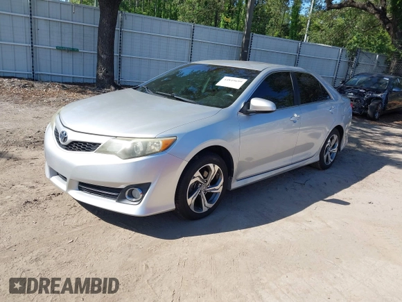✅ 2012 Toyota Camry LE • VIN: 4T1BF1FK2CU017770 • Lot: 44849699. Wystawiony na IAAI z przebiegiem 136 058 mil. Bezpłatny archiwum sprzedaży aukcyjnych z USA i szczegółowy raport historii pojazdu na DreamBid. Zdjęcie 2.