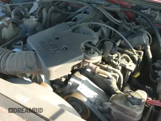 ✅ 2003 Ford Explorer Sport Trac XLS • VIN: 1FMZU77E13UA10177 • Lot: 42827559. Wystawiony na IAAI z przebiegiem 126 158 mil. Bezpłatny archiwum sprzedaży aukcyjnych z USA i szczegółowy raport historii pojazdu na DreamBid. Zdjęcie 13.