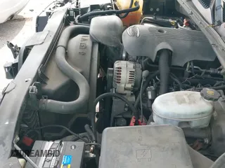 2004 Chevrolet Silverado 1500 z VIN 1GCEC14T24Z201973, wystawiony jako IAAI lot #41975574 z przebiegiem 127 796 mil mil oraz . Historia ofert i sprzedaży dostępna na DreamBid. Obrazek 19.