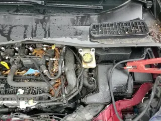 ✅ 2019 Ford Escape SEL • VIN: 1FMCU0HD2KUB94546 • Lot: 90721315. Listed on Copart with 47,150 mi. Free auction sales archive from the USA and detailed vehicle history report at DreamBid. Image 17.