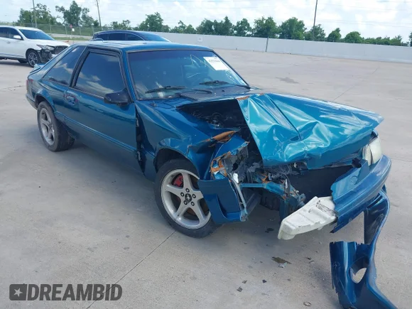 ✅ 1993 Ford Mustang LX • VIN: 1FACP41M2PF201378 • Лот: 42523660. Опубліковано раніше на IAAI з пробігом Не вказано. Безкоштовний доступ до архіву аукціонних продажів зі США та докладний звіт про історію автомобіля на DreamBid. Зображення 1.