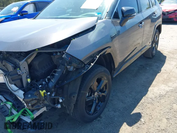 ✅ 2021 Toyota RAV4 Hybrid XSE • VIN: 2T3E6RFV4MW017865 • Lot: 45020345. Listed on IAAI with 123,313 mi. Free auction sales archive from the USA and detailed vehicle history report at DreamBid. Image 6.