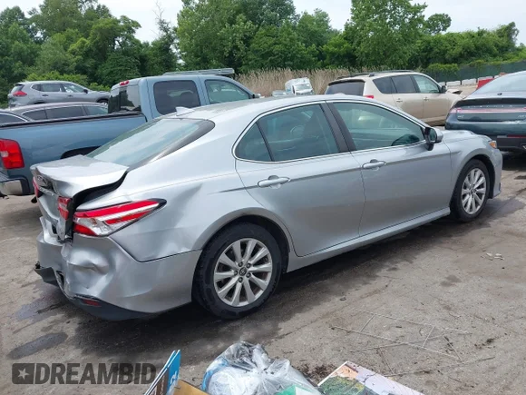 ✅ 2019 Toyota Camry SE • VIN: 4T1B11HK7KU185270 • Lot: 45341506. Wystawiony na IAAI z przebiegiem 171 183 mil. Bezpłatny archiwum sprzedaży aukcyjnych z USA i szczegółowy raport historii pojazdu na DreamBid. Zdjęcie 4.