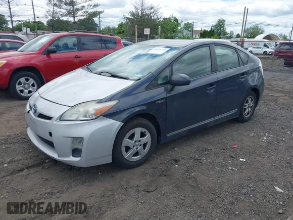 ✅ 2010 Toyota Prius III • VIN: JTDKN3DU9A5174047 • Лот: 45126740. Опубликован ранее на IAAI с пробегом 246 913 миль. Бесплатный доступ к архиву аукционных продаж из США и подробный отчёт об истории автомобиля на DreamBid. Изображение 2.