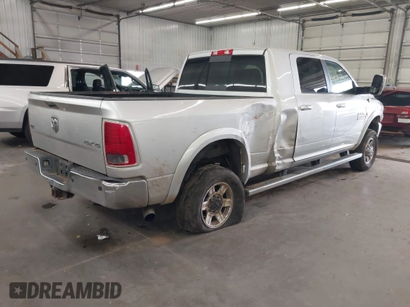 ✅ 2013 Ram 2500 Laramie • VIN: 3C6UR5NL6DG617452 • Lot: 43187524. Wystawiony na IAAI z przebiegiem 176 582 mil. Bezpłatny archiwum sprzedaży aukcyjnych z USA i szczegółowy raport historii pojazdu na DreamBid. Zdjęcie 4.