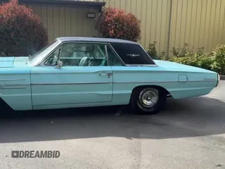 ✅ 1965 Ford Thunderbird • VIN: 5Y83Z137279 • Лот: 50976595. Опубликован ранее на Copart с пробегом 5 365 миль. Бесплатный доступ к архиву аукционных продаж из США и подробный отчёт об истории автомобиля на DreamBid. Изображение 11.