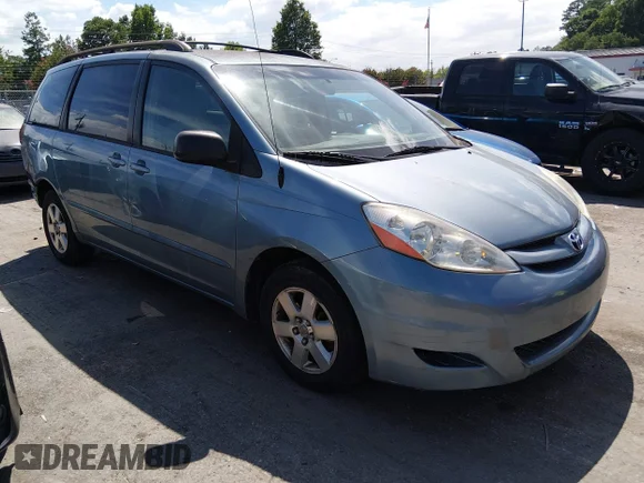 ✅ 2008 Toyota Sienna LE • VIN: 5TDZK23C28S192081 • Lot: 45631648. Wystawiony na IAAI z przebiegiem 177 600 mil. Bezpłatny archiwum sprzedaży aukcyjnych z USA i szczegółowy raport historii pojazdu na DreamBid. Zdjęcie 1.
