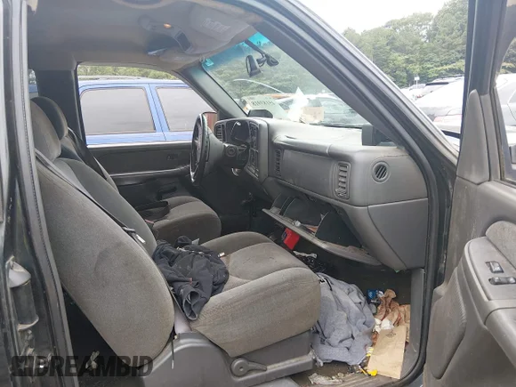 ✅ 2003 Chevrolet Silverado 1500 LS • VIN: 1GCEC19V83Z337405 • Лот: 45183918. Опубліковано раніше на IAAI з пробігом 156 494 миль. Безкоштовний доступ до архіву аукціонних продажів зі США та докладний звіт про історію автомобіля на DreamBid. Зображення 5.