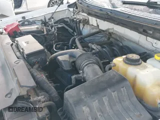 ✅ 2014 Ford F-150 XL • VIN: 1FTNF1CF7EKD47492 • Lot: 42962938. Wystawiony na IAAI z przebiegiem 116 316 mil. Bezpłatny archiwum sprzedaży aukcyjnych z USA i szczegółowy raport historii pojazdu na DreamBid. Zdjęcie 18.