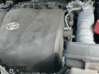 ✅ 2022 Toyota Highlander LE • VIN: 5TDZZRAHXNS116218 • Lot: 42339186. Listed on IAAI with 28,084 mi. Free auction sales archive from the USA and detailed vehicle history report at DreamBid. Image 21.