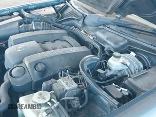 ✅ 2002 Mercedes-Benz E 320 • VIN: WDBJF65JX2B458657 • Lot: 41949298. Wystawiony na IAAI z przebiegiem 193 326 mil. Bezpłatny archiwum sprzedaży aukcyjnych z USA i szczegółowy raport historii pojazdu na DreamBid. Zdjęcie 12.