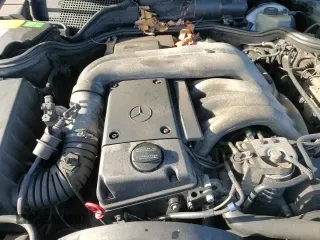 ✅ 1996 Mercedes-Benz E 320 • VIN: WDBJF20F9TJ023003 • Лот: 86356784. Опубликован ранее на Copart с пробегом 230 944 миль. Бесплатный доступ к архиву аукционных продаж из США и подробный отчёт об истории автомобиля на DreamBid. Изображение 13.